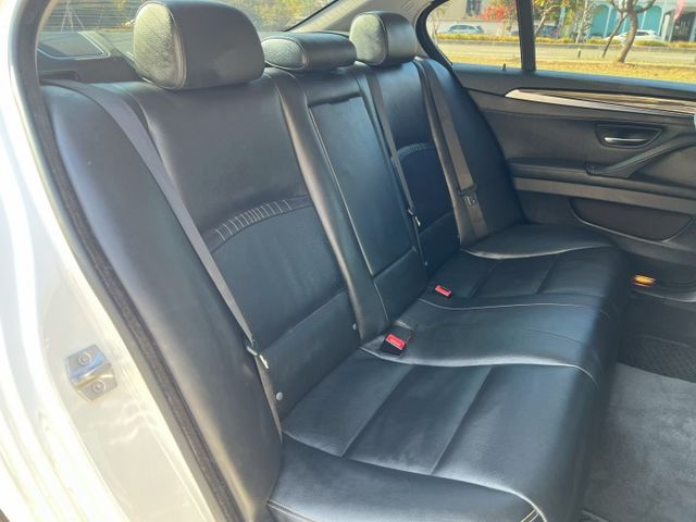5 SERIES SEDAN F10  第10張相片