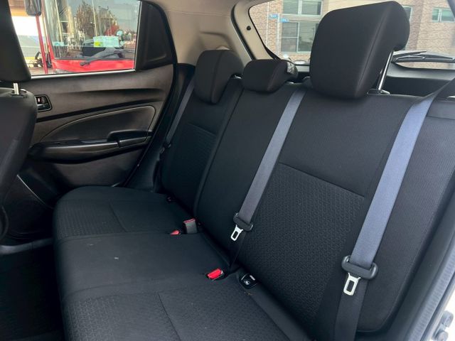 2018年 Suzuki Swift 1.0L 摸門 一鍵啟動 方向盤快控 定速 電子後視鏡 恆溫  第9張相片