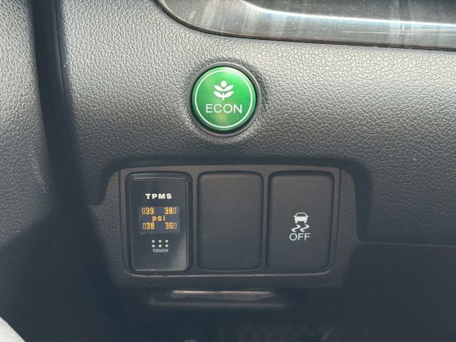 2016年 HONDA CR-V 2.4L 4WD 認證 實跑 天窗 定速 電動椅  第15張相片