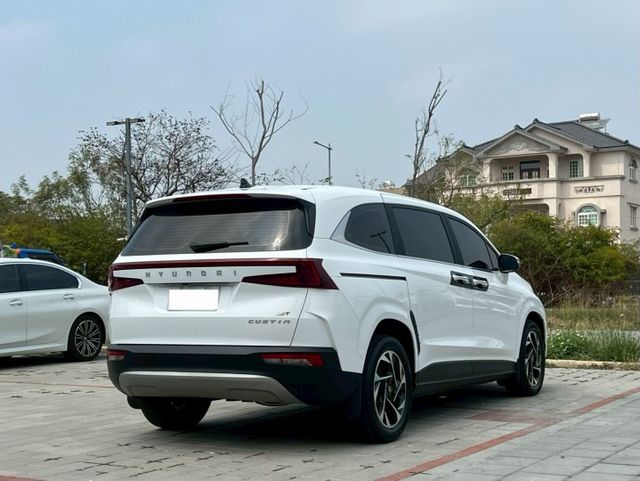 2024年 現代 Custin 1.5t GLT-A 摸門 跟車 環景 盲點 抬顯 單邊側滑門  第4張相片