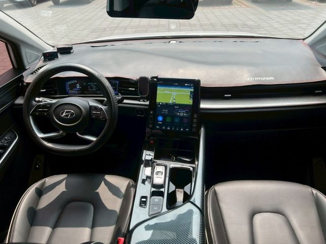 2024年 現代 Custin 1.5t GLT-A 摸門 跟車 環景 盲點 抬顯 單邊側滑門  第7張相片