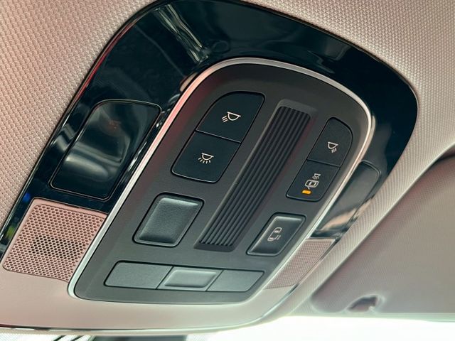 2024年 現代 Custin 1.5t GLT-A 摸門 跟車 環景 盲點 抬顯 單邊側滑門  第16張相片