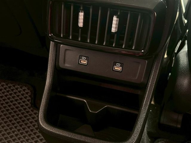 2024年 現代 Custin 1.5t GLT-A 摸門 跟車 環景 盲點 抬顯 單邊側滑門  第20張相片