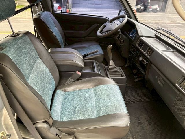 2015年 中華 得利卡 2.4L 實跑 2人座  第9張相片