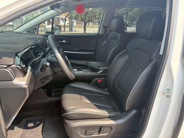 2024年 現代 Custin 1.5t GLT-B 雙電滑門 電尾門 環景 4座電動通風加熱椅 改大理石地板  第7張相片