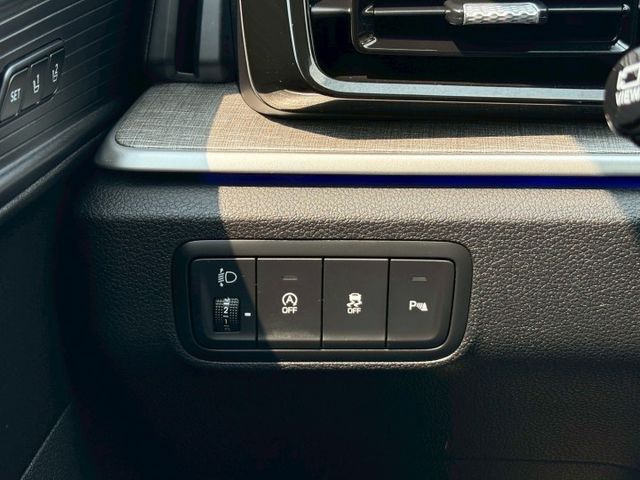 2024年 現代 Custin 1.5t GLT-B 雙電滑門 電尾門 環景 4座電動通風加熱椅 改大理石地板  第18張相片