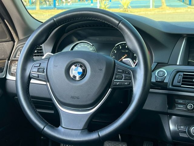 5 SERIES SEDAN F10  第12張相片