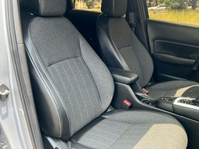 2023年 HONDA Fit 油電 摸門 盲點 跟車 CarPlay 開價53.8萬  第8張相片