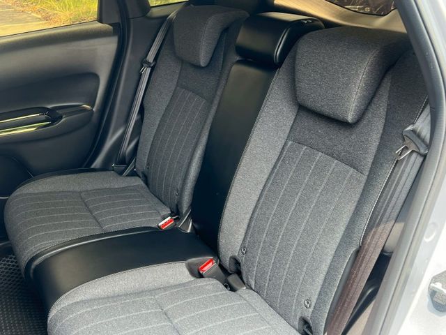 2023年 HONDA Fit 油電 摸門 盲點 跟車 CarPlay 開價53.8萬  第9張相片