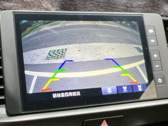 2023年 HONDA Fit 油電 摸門 盲點 跟車 CarPlay 開價53.8萬  第17張相片