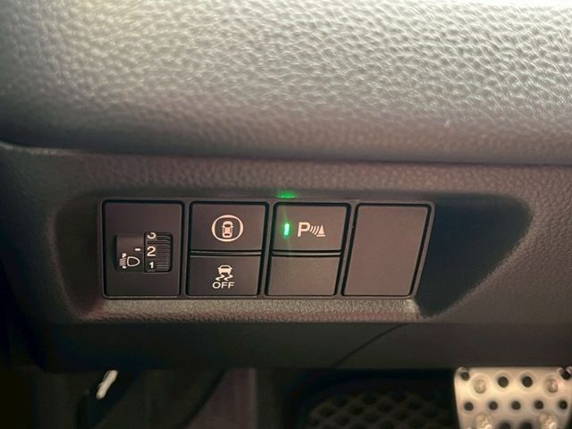 2023年 HONDA Fit 油電 摸門 盲點 跟車 CarPlay 開價53.8萬  第20張相片