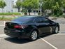 2023年 TOYOTA Camry 2.0L 尊爵版 摸門 一鍵啟動 電動椅 盲點 跟車 開價75.8萬  第4張縮圖