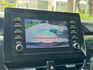 2023年 TOYOTA Camry 2.0L 尊爵版 摸門 一鍵啟動 電動椅 盲點 跟車 開價75.8萬  第15張縮圖