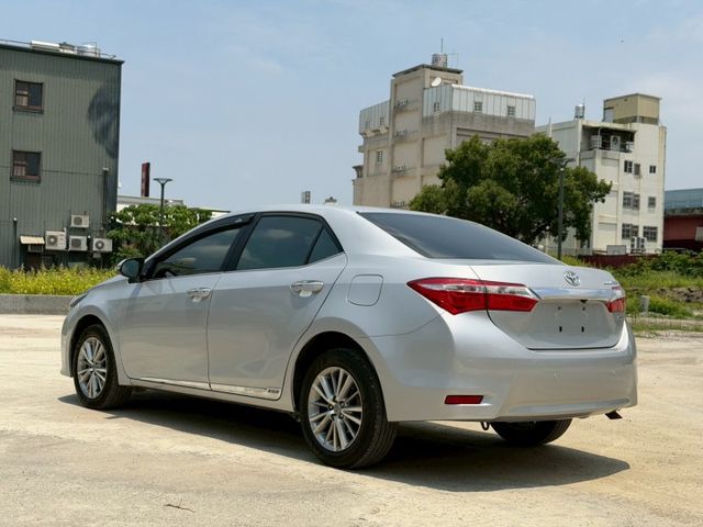 2015年 TOYOTA Altis 1.8L 摸門 一鍵啟動 定速 恆溫 安卓機 開價26.8萬  第6張相片