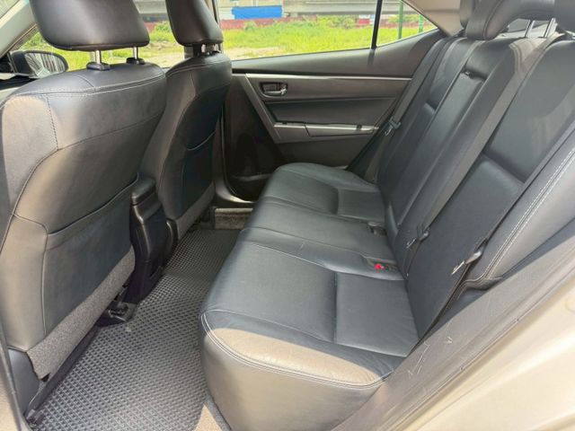 2015年 TOYOTA Altis 1.8L 摸門 一鍵啟動 定速 恆溫 安卓機 開價26.8萬  第8張相片
