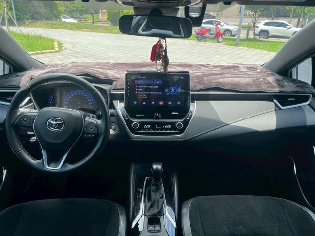 2020年 Toyota Auris 2.0 旗艦版 摸門 雙前電熱椅 盲點 抬頭顯示器 跟車 開價53.8萬  第11張相片