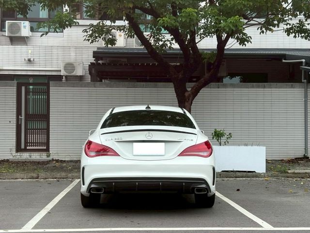 2013年 Benz CLA250 AMG 2.0 已認證 環景 開價42.8萬  第5張相片