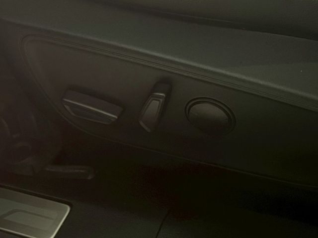 2022年 Kuga AWD ST-Line  跟車 全景天窗 B&O音響 環景 原廠保養 抬顯 電尾門 開價68.8萬  第15張相片