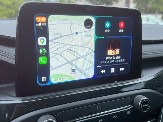 2022年 Kuga AWD ST-Line  跟車 全景天窗 B&O音響 環景 原廠保養 抬顯 電尾門 開價68.8萬  第18張相片