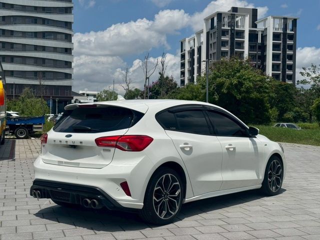 2020年 Focus ST-Line Lommel 1.5t B&O音響 盲點 抬顯 開價39.8萬  第4張相片