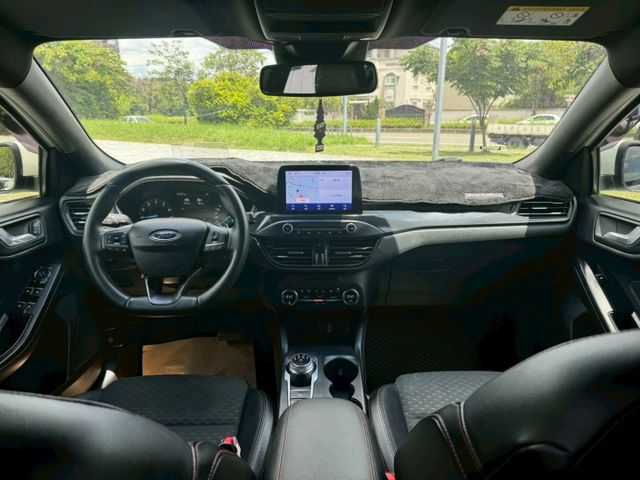 2020年 Focus ST-Line Lommel 1.5t B&O音響 盲點 抬顯 開價39.8萬  第11張相片