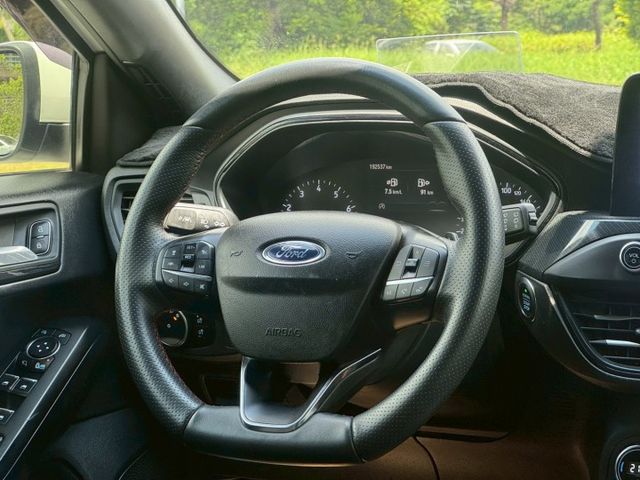 2020年 Focus ST-Line Lommel 1.5t B&O音響 盲點 抬顯 開價39.8萬  第12張相片