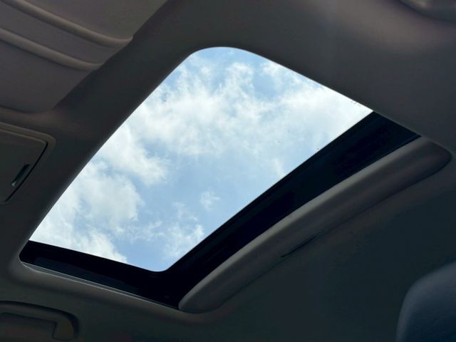 2016年  Odyssey APEX 2.4L 摸門 雙邊電動滑門 盲點 環景 停車輔助 天窗 開價52.8萬  第20張相片
