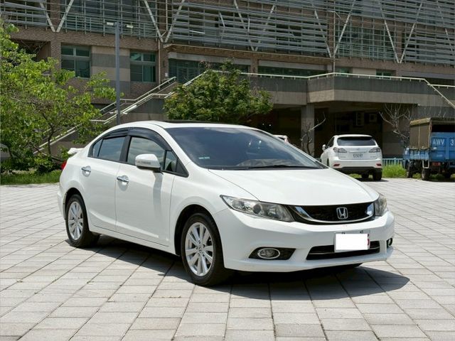 2014年 HONDA Civic Vti-S 1.8L  換檔撥片 天窗 開價25.8萬  第3張相片