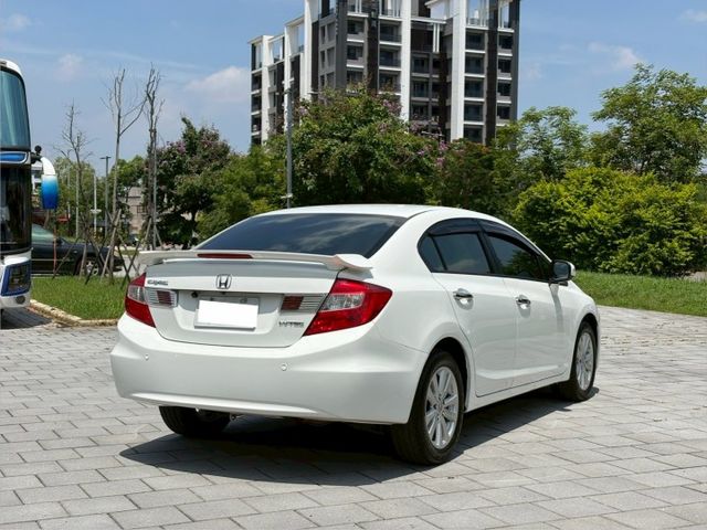 2014年 HONDA Civic Vti-S 1.8L  換檔撥片 天窗 開價25.8萬  第6張相片
