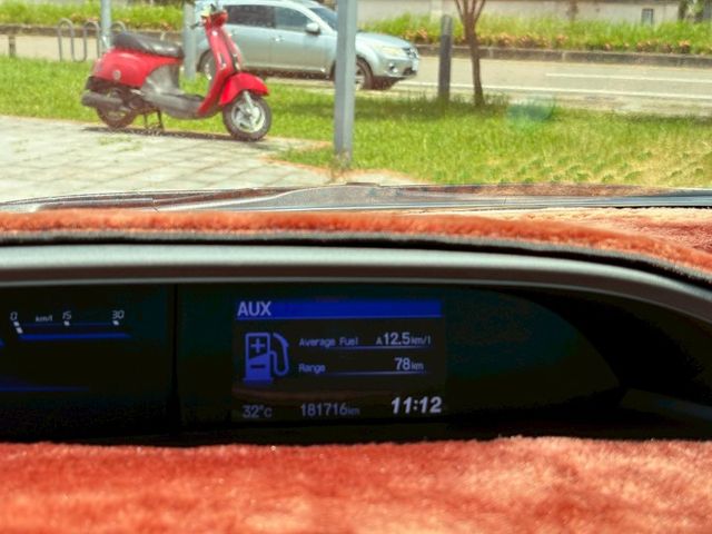 2014年 HONDA Civic Vti-S 1.8L  換檔撥片 天窗 開價25.8萬  第14張相片