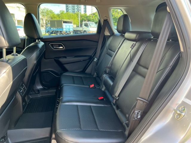 2023年 Nissan X-Trail 1.5T 旗艦版 免鑰匙  ACC跟車 環景 電尾門 抬顯 BOSE音響  第11張相片