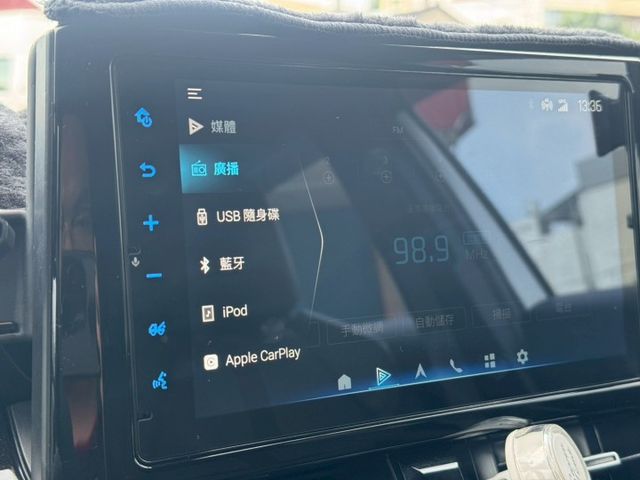 2024年 TOYOTA Corolla Cross 1.8L 摸門  CarPlay 原廠保養 開價56.8萬  第14張相片
