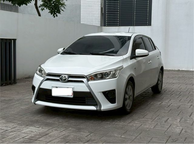 2017年 TOYOTA Yaris 1.5L 認證 實跑 開價27.8萬  第1張相片