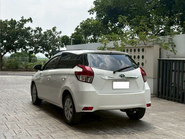 2017年 TOYOTA Yaris 1.5L 認證 實跑 開價27.8萬  第6張相片