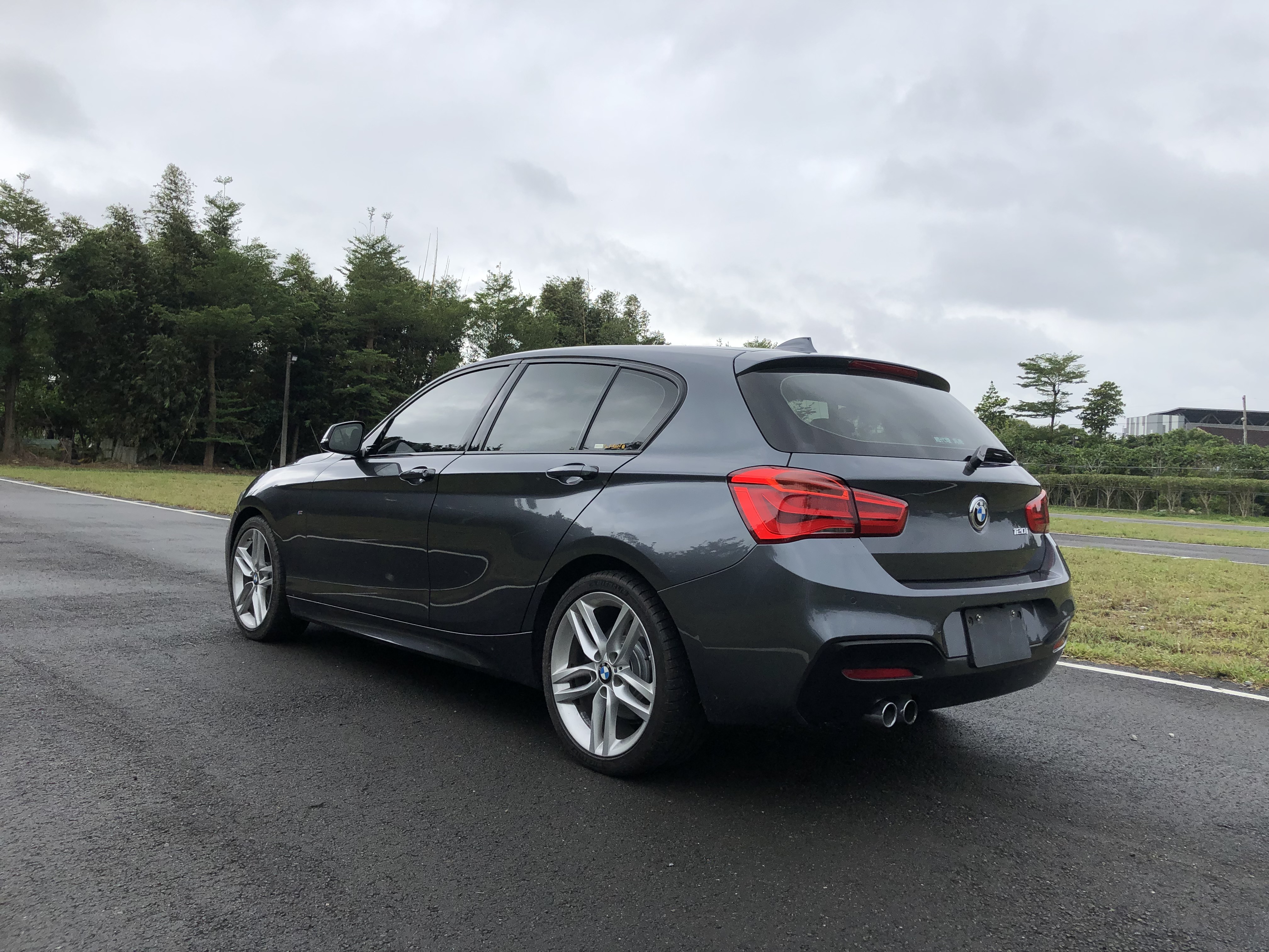 2016 BMW 120i M-Sport  第3張相片