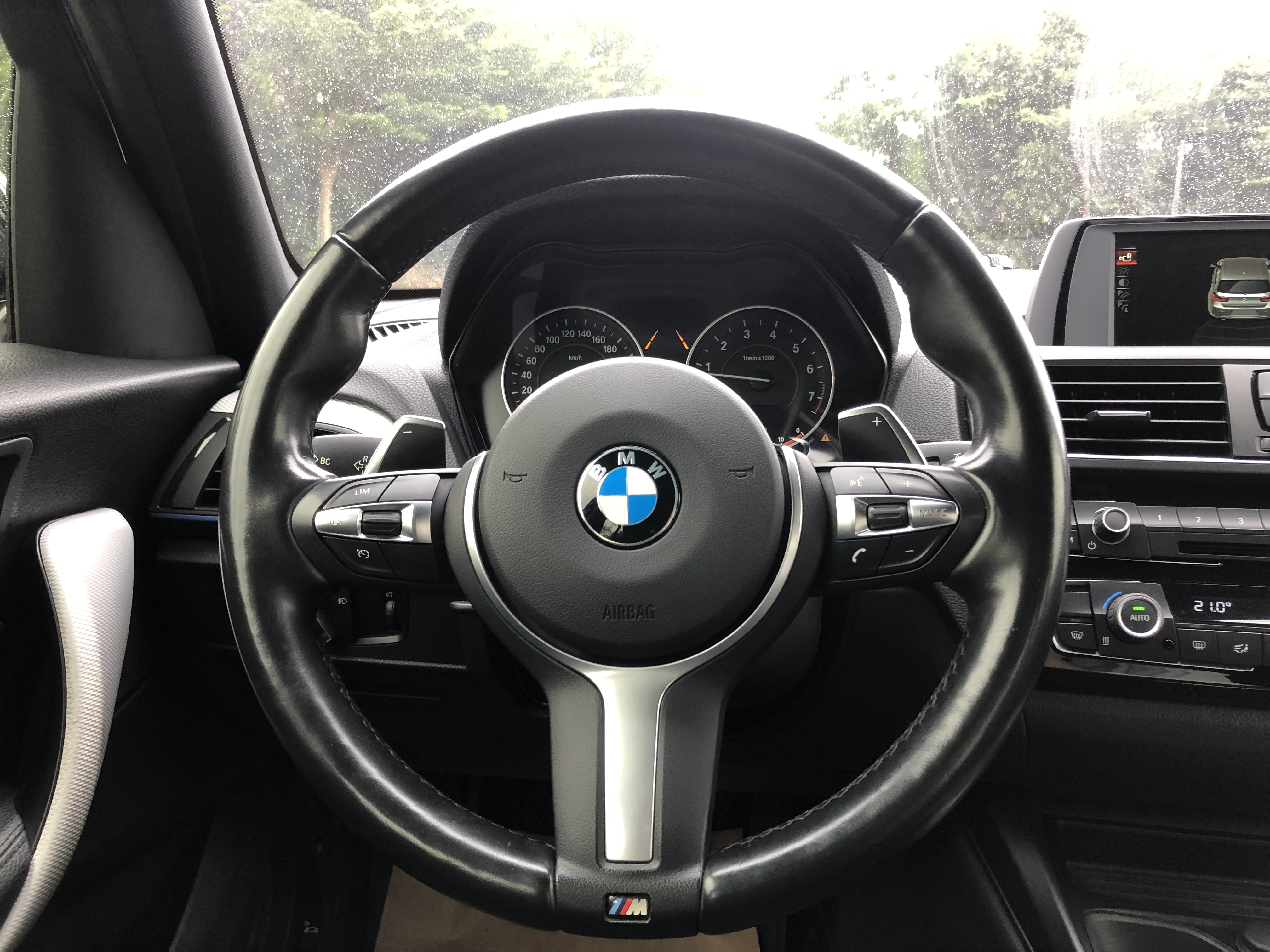2016 BMW 120i M-Sport  第6張相片