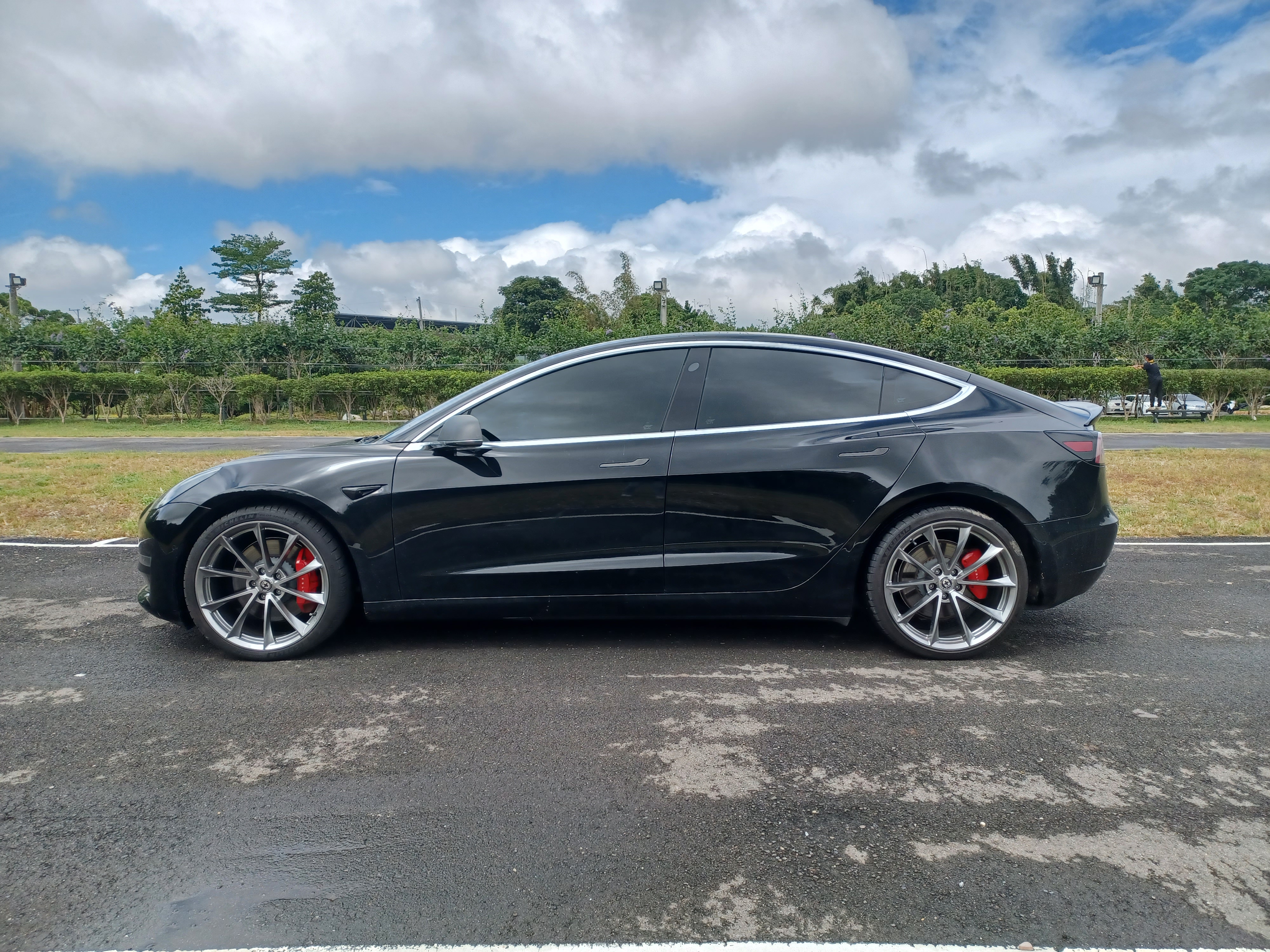 2020 Tesla Model 3 performance  第2張相片