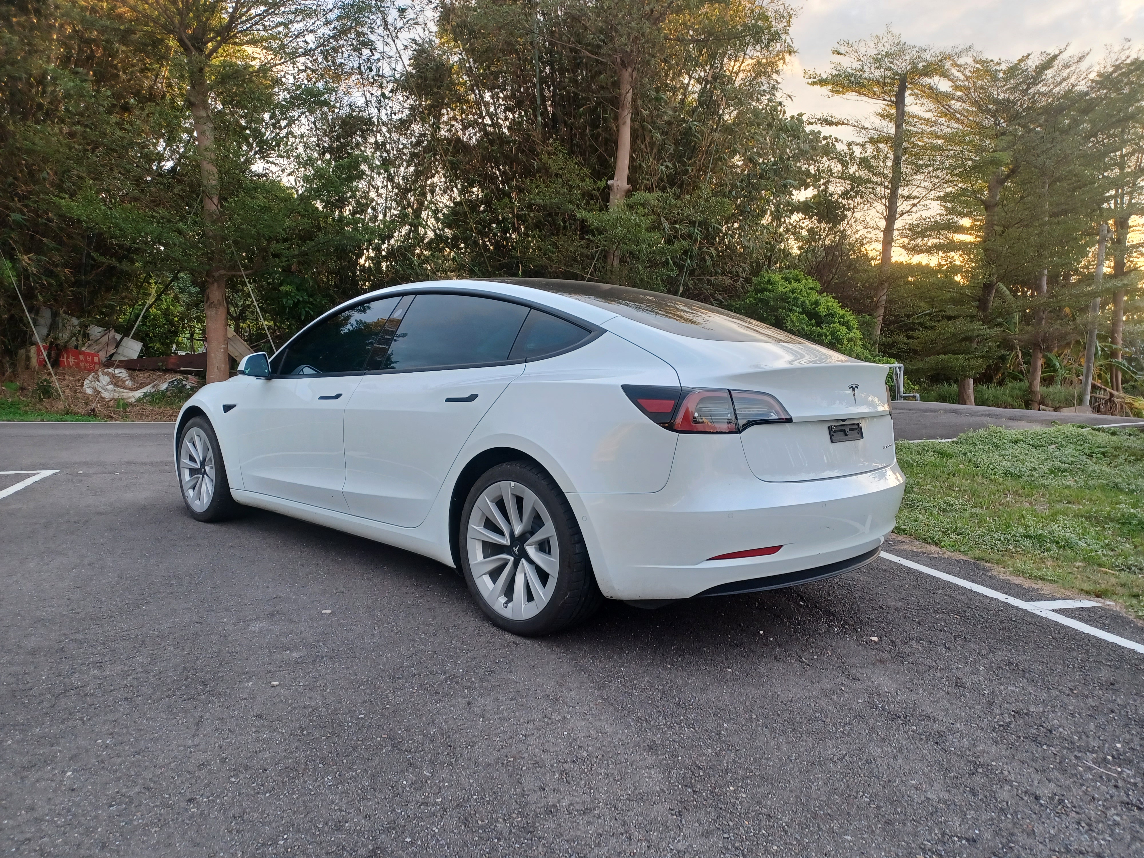 2022 Tesla Model 3 LongRange  第2張相片