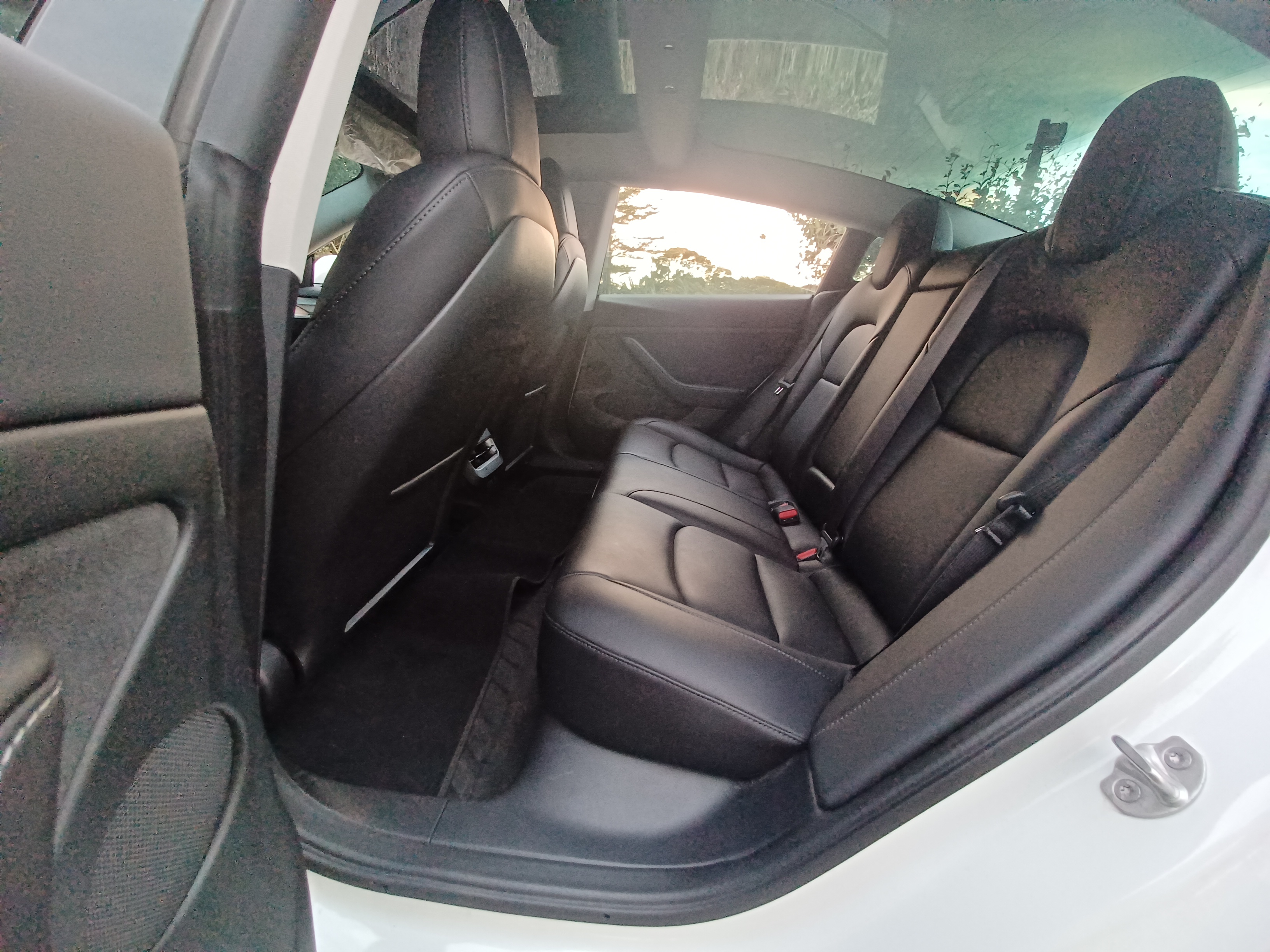 2022 Tesla Model 3 LongRange  第6張相片