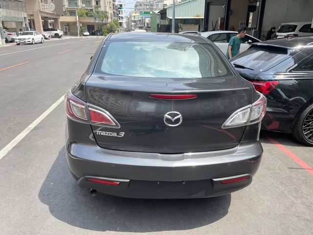 MAZDA馬自達 MAZDA 3  第4張相片
