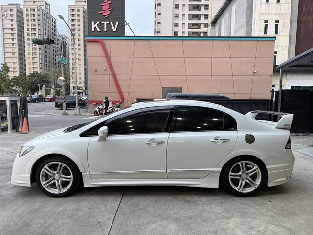 HONDA本田 CIVIC  第6張相片