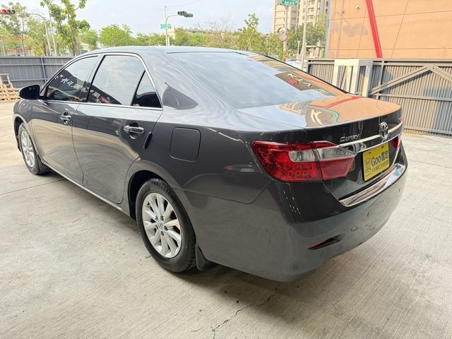 TOYOTA豐田 CAMRY  第6張相片