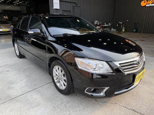 TOYOTA豐田 CAMRY  第3張相片