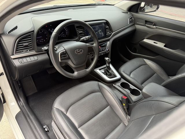 HYUNDAI現代 ELANTRA  第10張相片