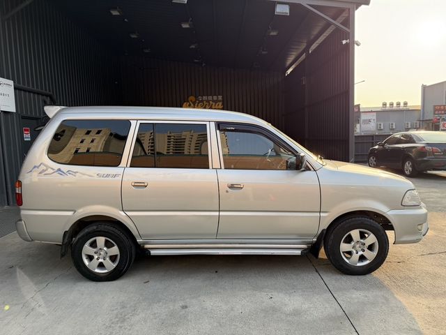 TOYOTA豐田 ZACE SURF  第4張相片