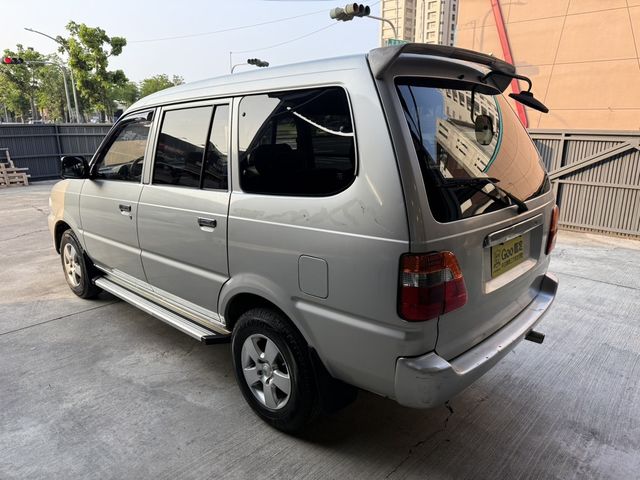 TOYOTA豐田 ZACE SURF  第5張相片