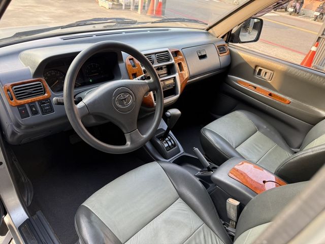 TOYOTA豐田 ZACE SURF  第10張相片