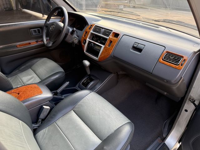 TOYOTA豐田 ZACE SURF  第18張相片