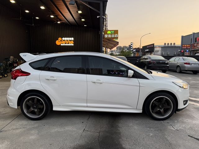 FORD福特 FOCUS  第8張相片