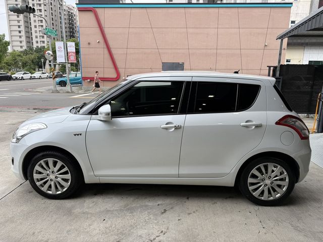 SUZUKI鈴木 SWIFT  第4張相片